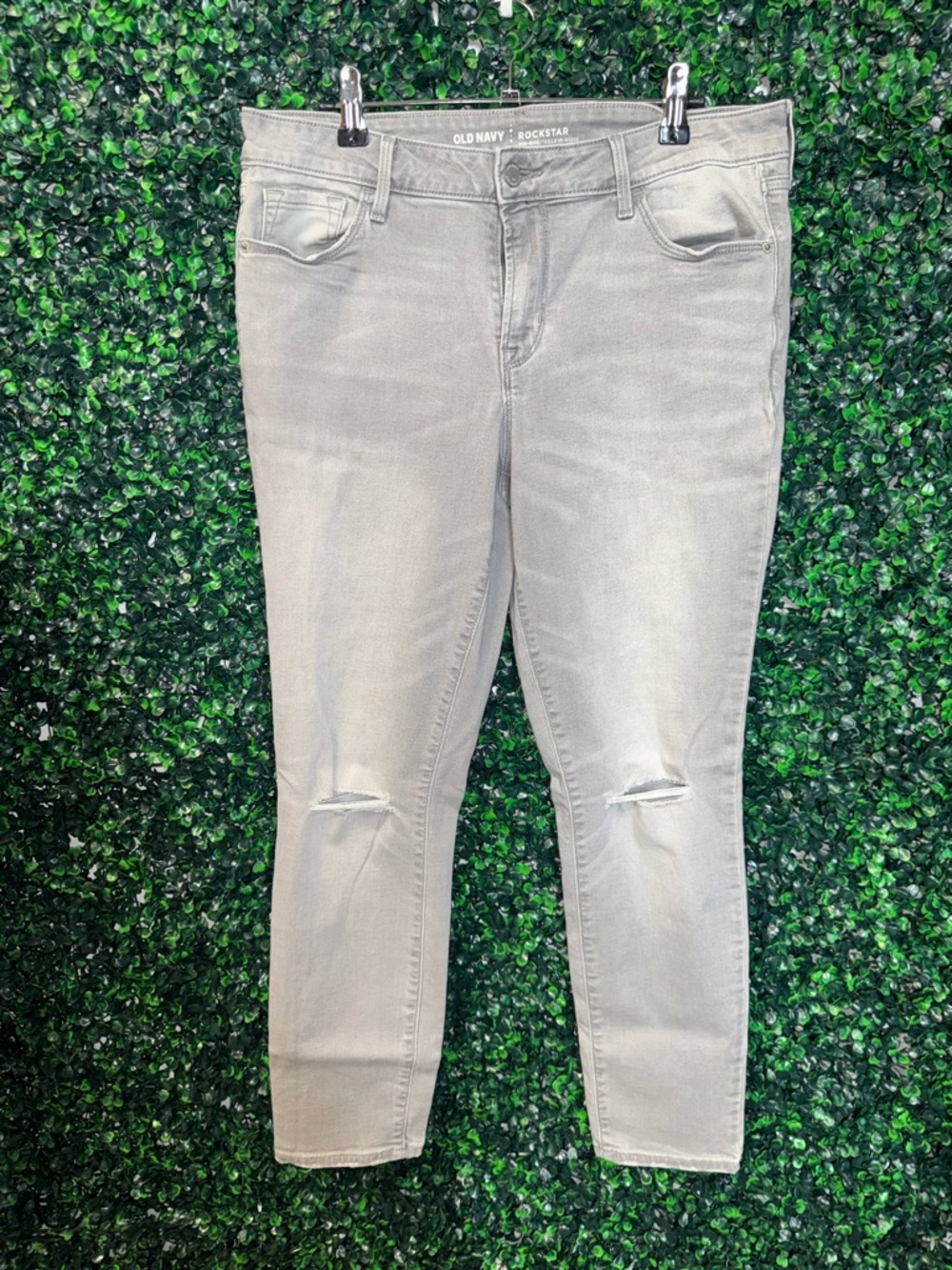 Old Navy Light Gray Skinny Jeans with Knee Distress